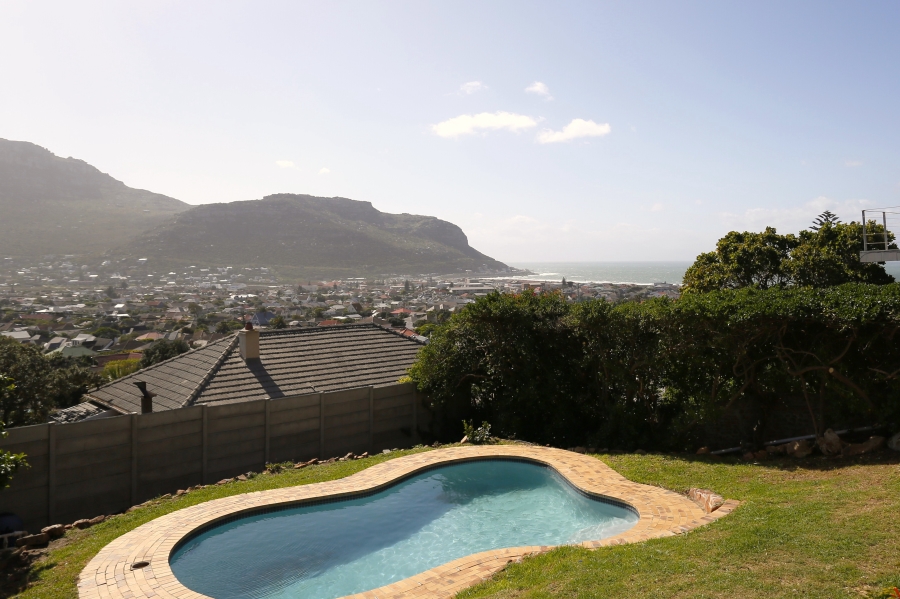 To Let 3 Bedroom Property for Rent in Fish Hoek Western Cape